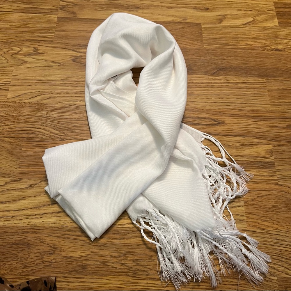 Elegant White Fringe Scarf